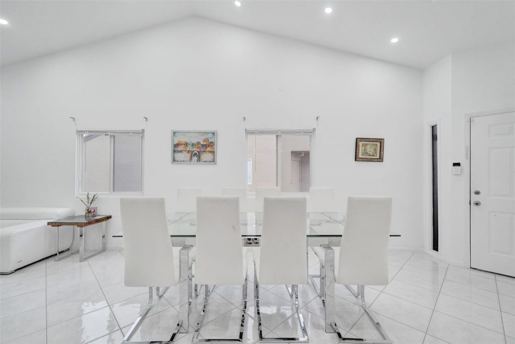 5514 SW 28th Ter, Dania Beach, FL 33312 Photo