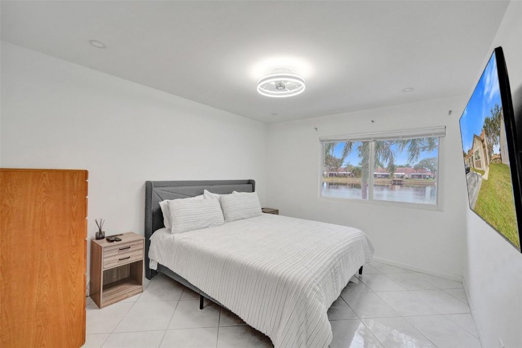 5514 SW 28th Ter, Dania Beach, FL 33312 Photo