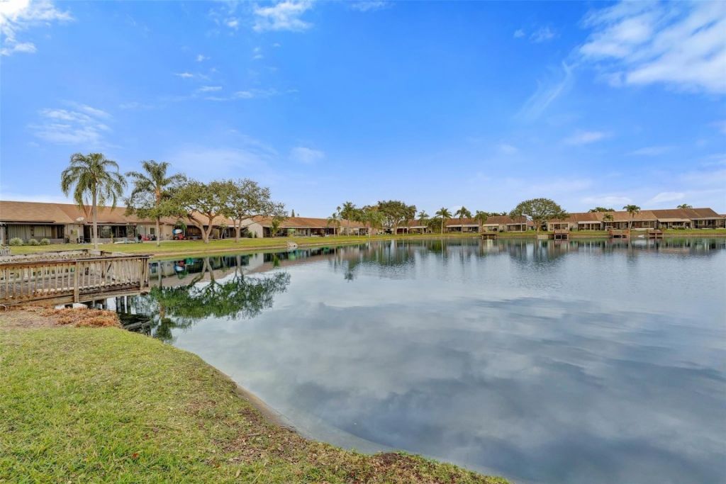 5514 SW 28th Ter, Dania Beach, FL 33312 Photo