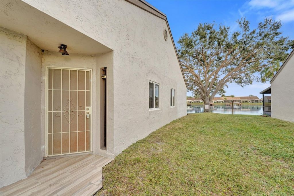 5514 SW 28th Ter, Dania Beach, FL 33312 Photo