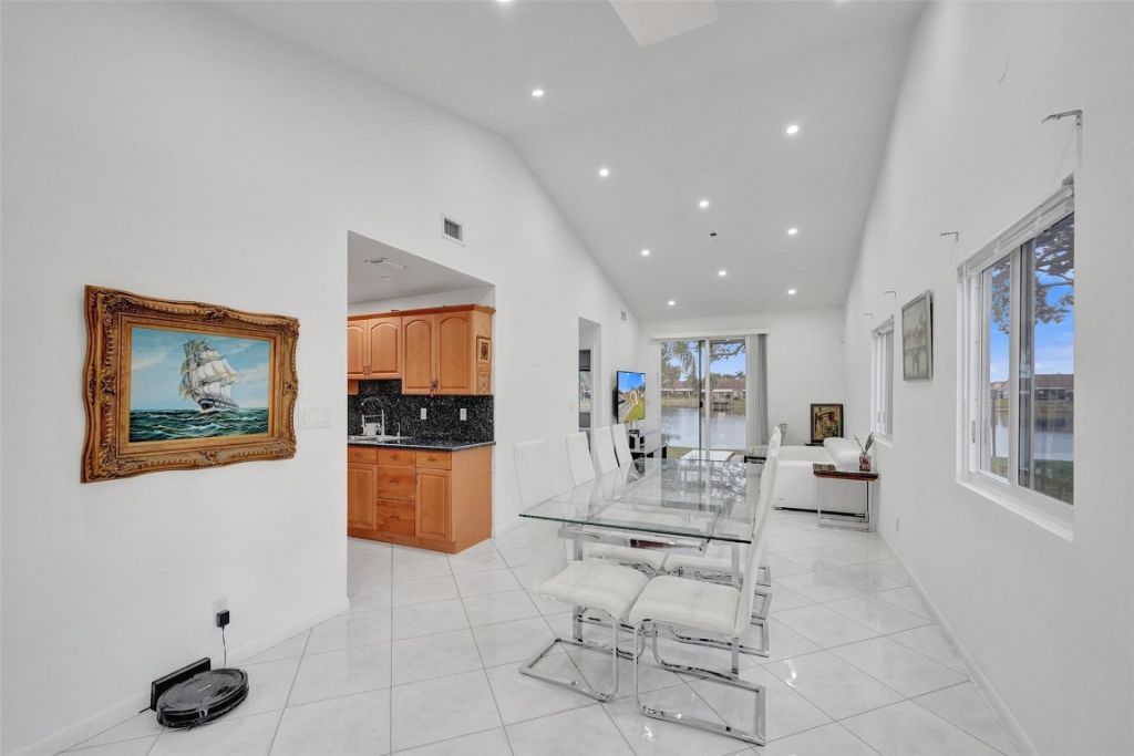 5514 SW 28th Ter, Dania Beach, FL 33312 Photo