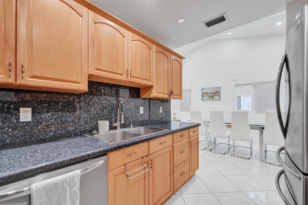 5514 SW 28th Ter, Dania Beach, FL 33312 Photo