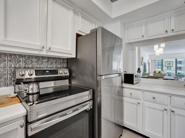 1850 S Ocean Boulevard, Unit 605, Lauderdale-By-The-Sea, FL 33062