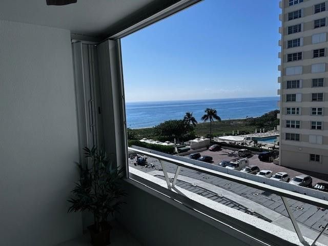 1850 S Ocean Boulevard, Unit 605, Lauderdale by the Sea, FL 33062 Photo