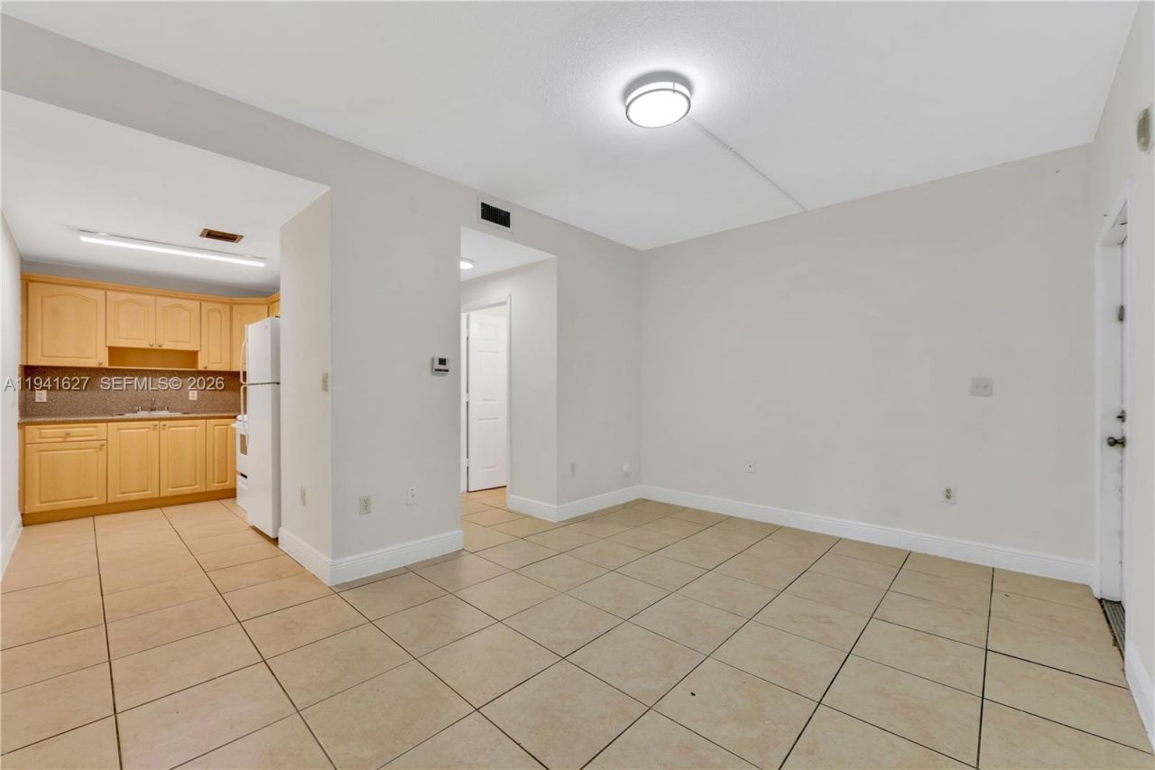 2185 NW 16th Ter, Unit 2, Miami, FL 33125 Photo
