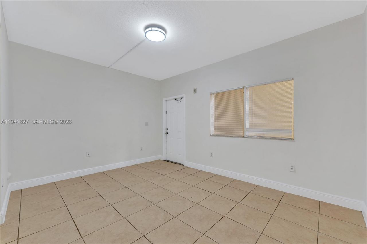 2185 NW 16th Ter, Unit 2, Miami, FL 33125 Photo