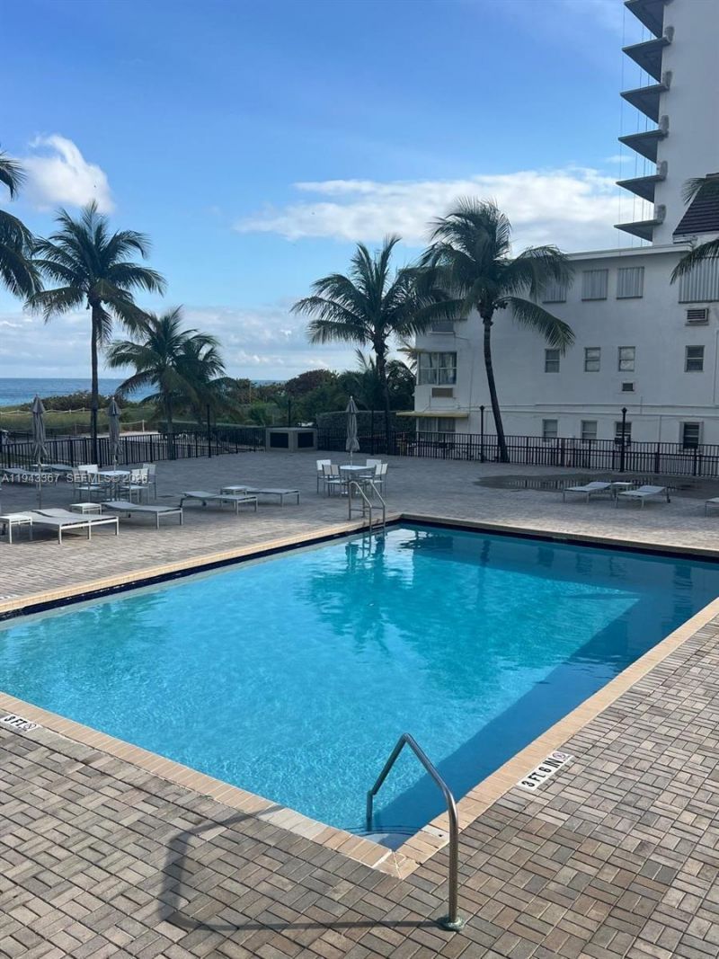 9273 Collins Ave, Unit 607, Surfside, FL 33154 Photo