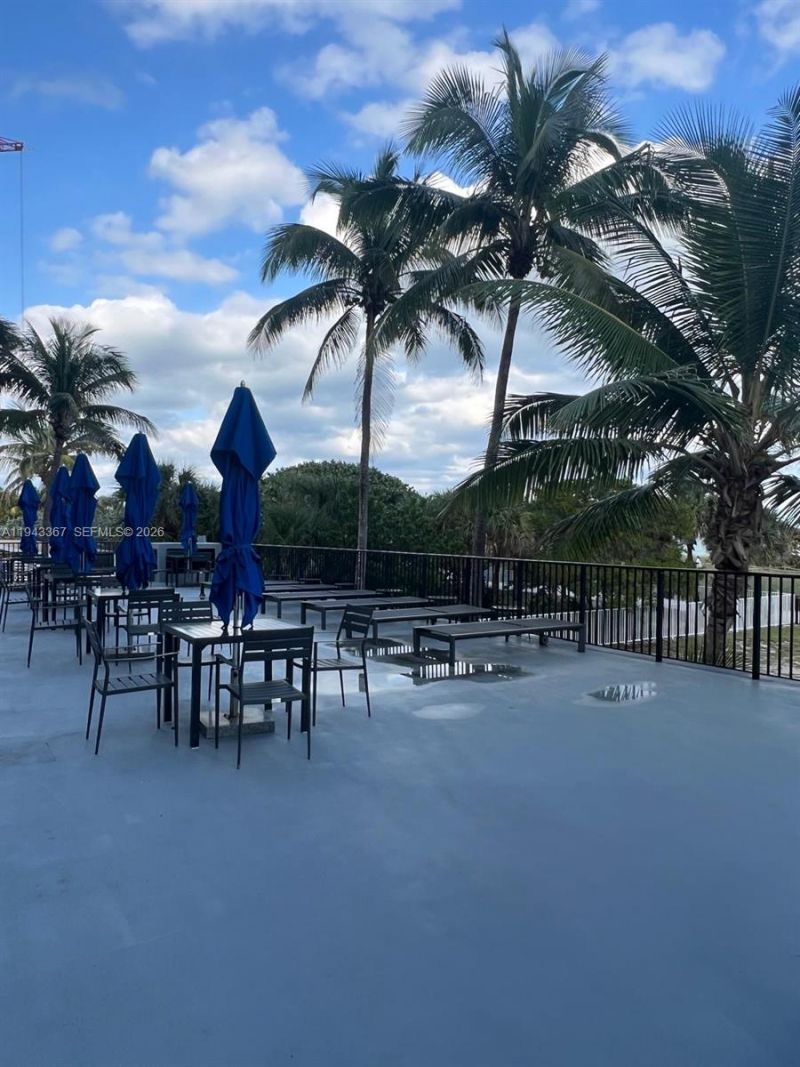 9273 Collins Ave, Unit 607, Surfside, FL 33154 Photo