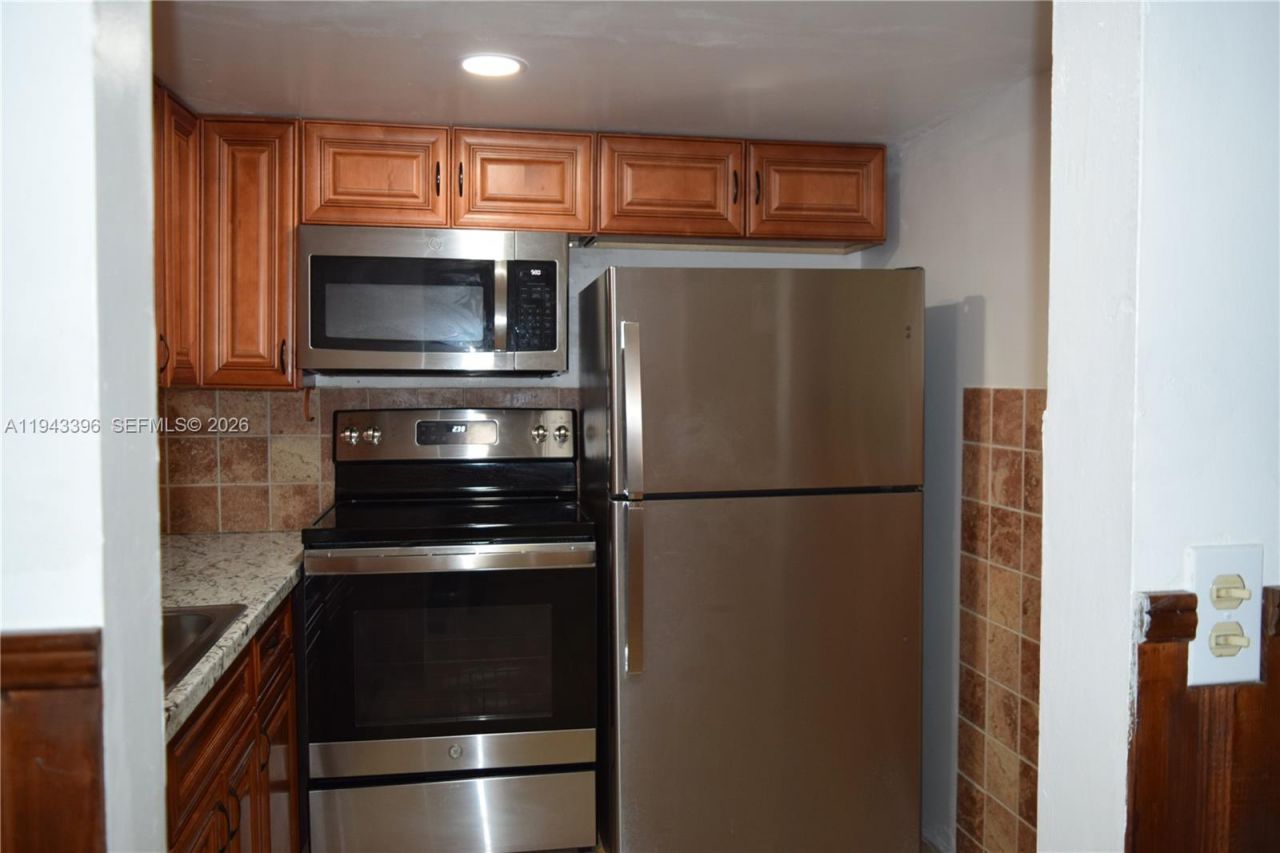 2901 NW 47th Ter, Unit 248B, Lauderdale Lakes, FL 33313 Photo