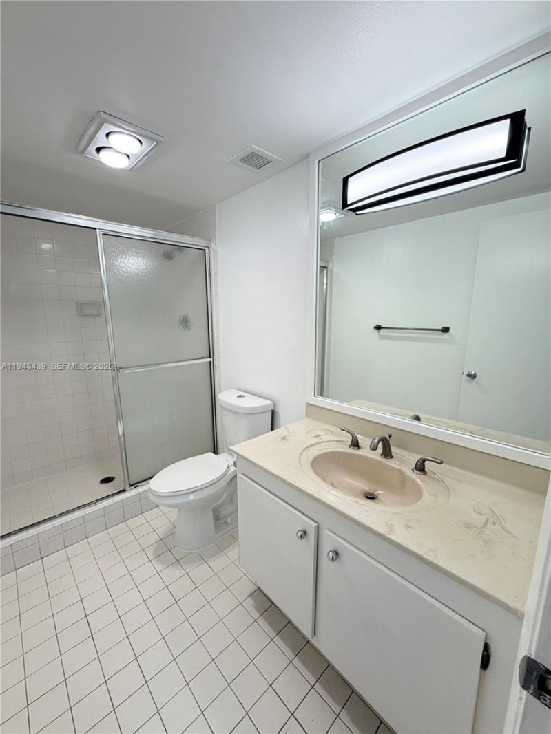 919 Hillcrest Dr, Unit 304, Hollywood, FL 33021 Photo