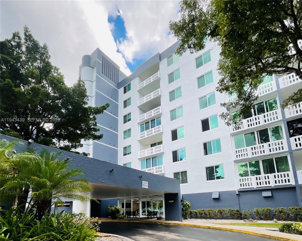 919 Hillcrest Dr, Unit 304, Hollywood, FL 33021 Photo