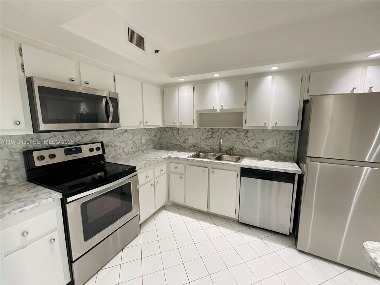 919 Hillcrest Dr, Unit 304, Hollywood, FL 33021 Photo