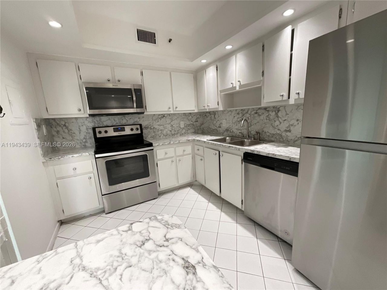 919 Hillcrest Dr, Unit 304, Hollywood, FL 33021 Photo