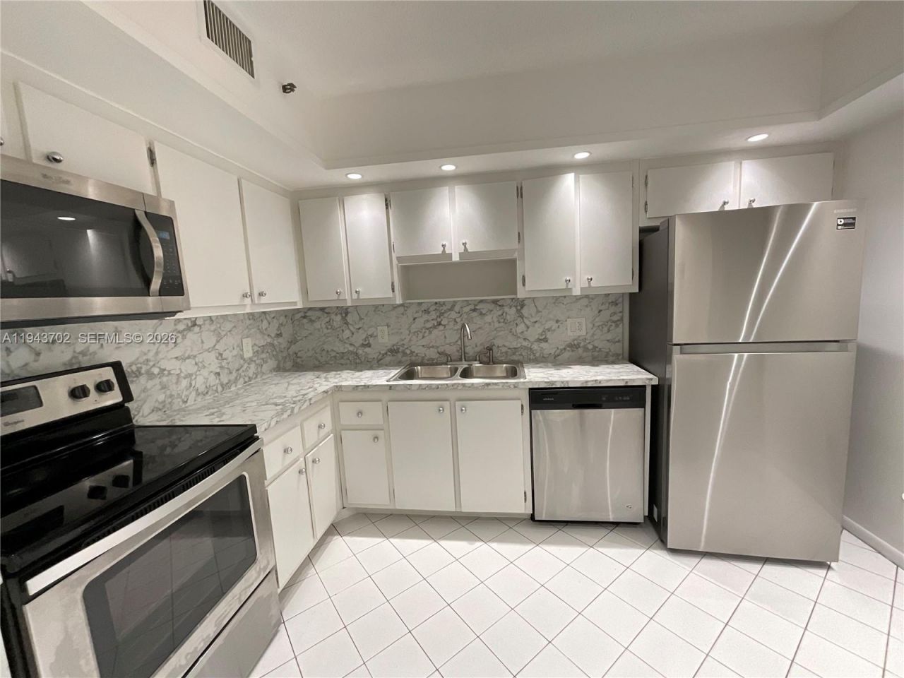 919 Hillcrest Dr , Unit 304, Hollywood, FL 33021 Photo