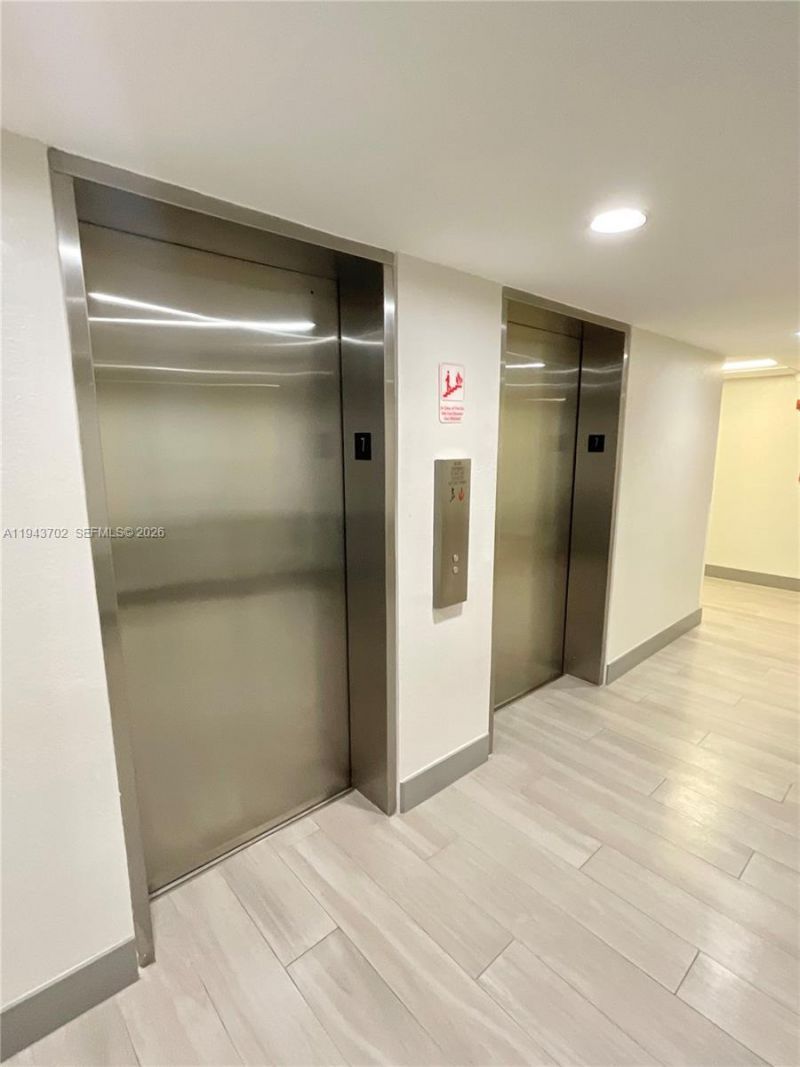 919 Hillcrest Dr , Unit 304, Hollywood, FL 33021 Photo