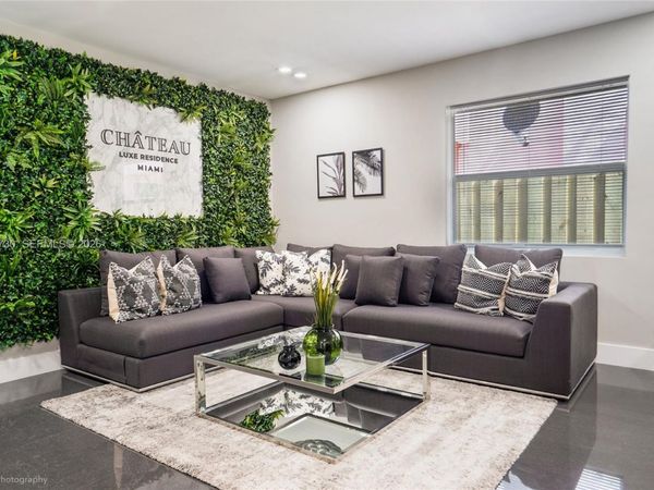 1035 NW 48th St , Unit -, Miami, FL 33127