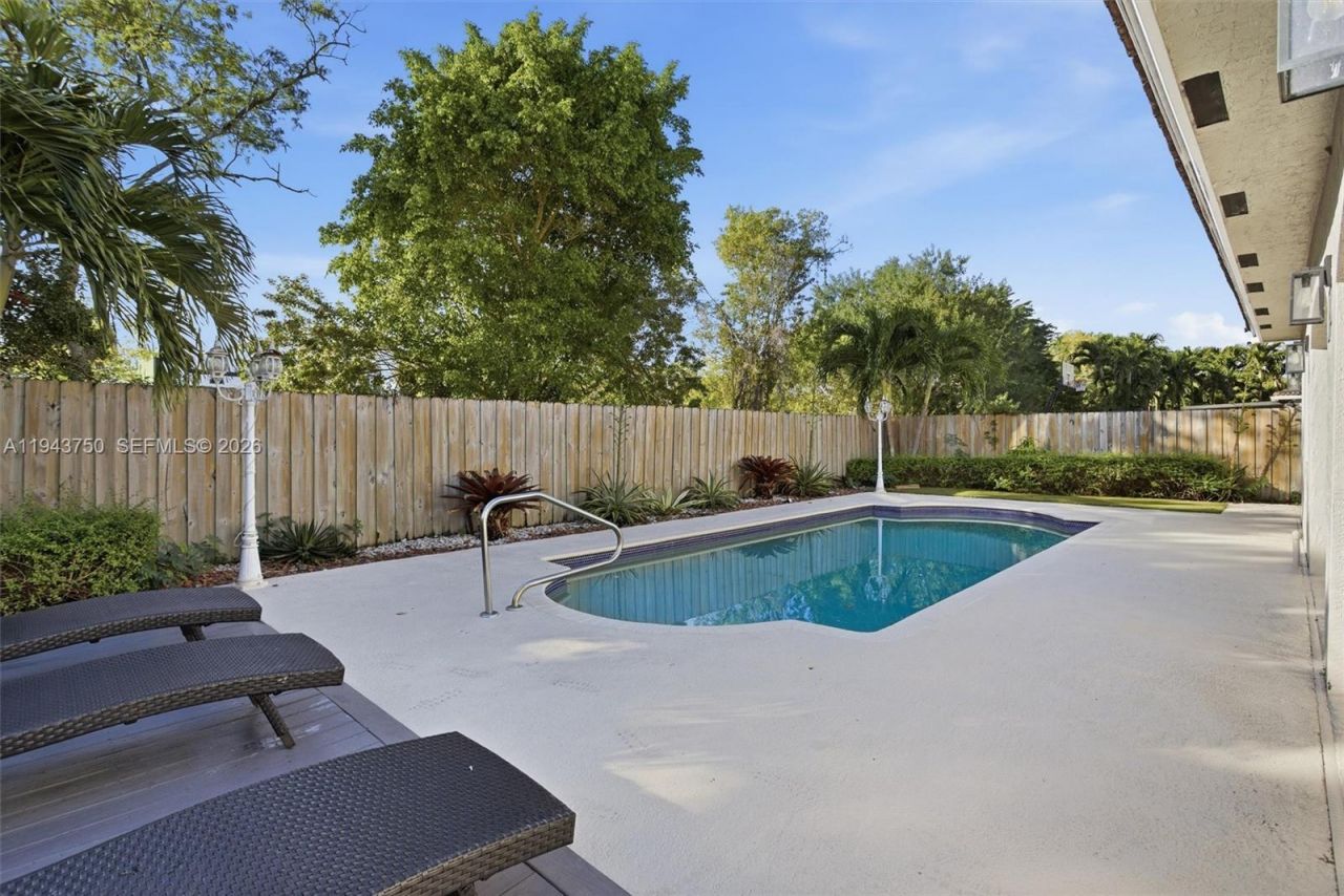 12920 SW 143rd Ter, Miami, FL 33186 Photo