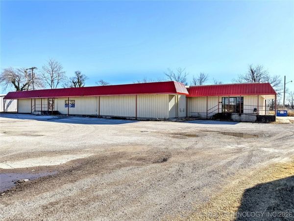1220 NE 1st Street, Pryor, OK 74361