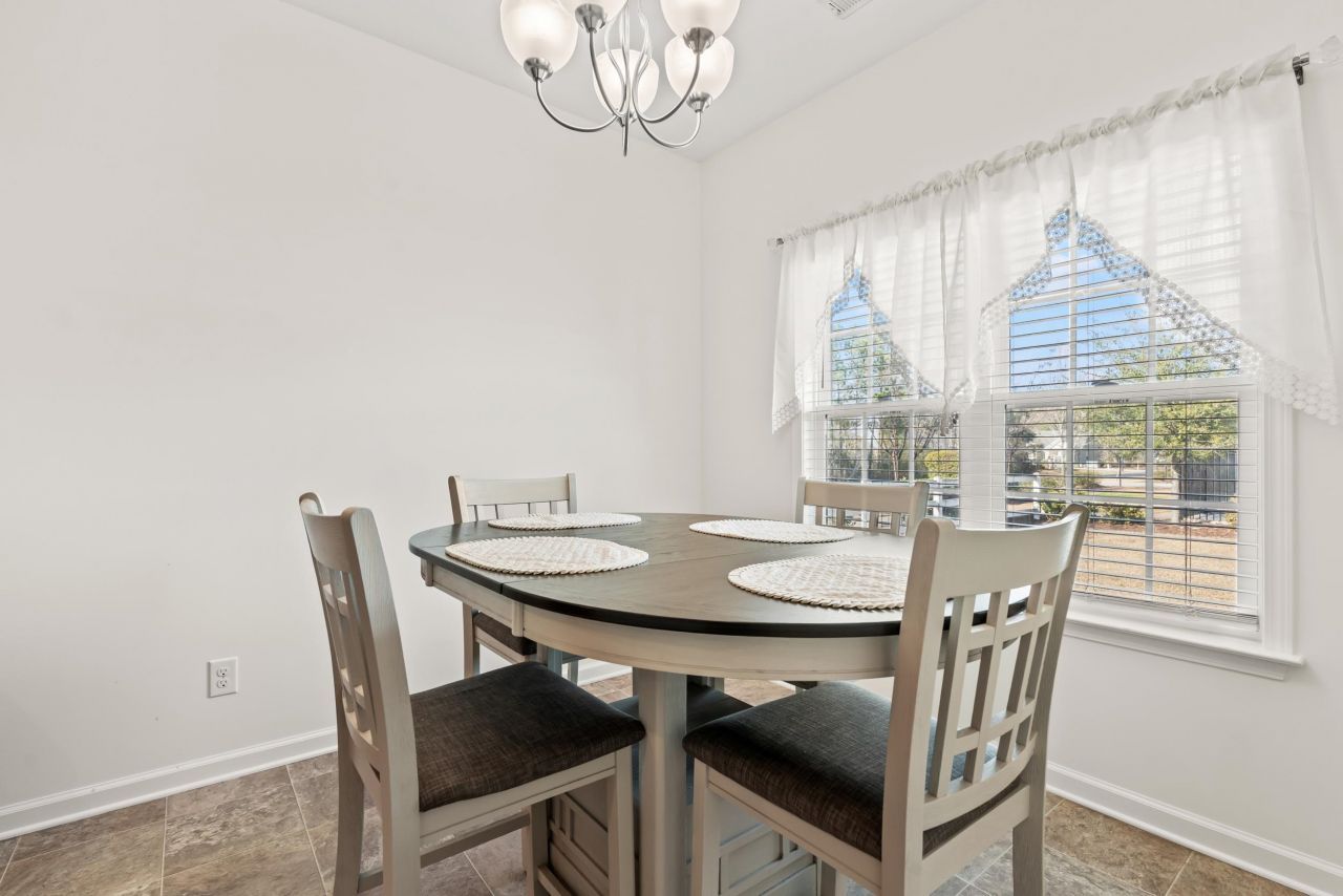 101 Palm Terrace Loop Photo 10