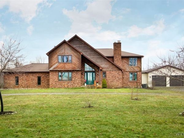 13111 Martin Road, Akron, NY 14001