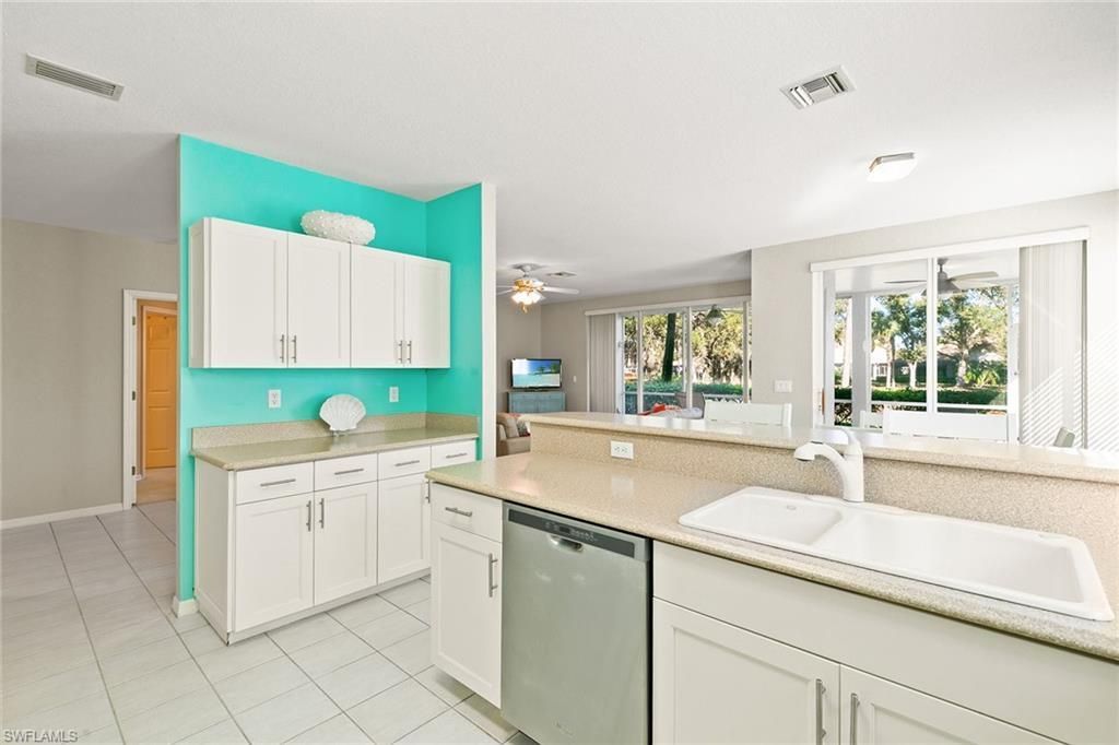 8471 Southbridge Dr, Unit 4, Estero, FL 33967 Photo