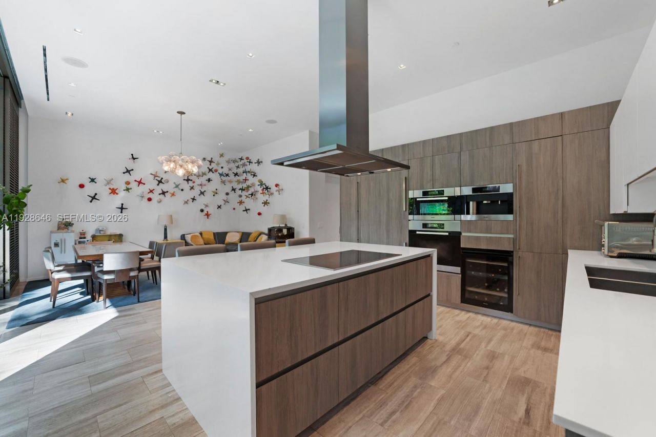 111 Reef Ln , Key Biscayne, FL 33149 Photo