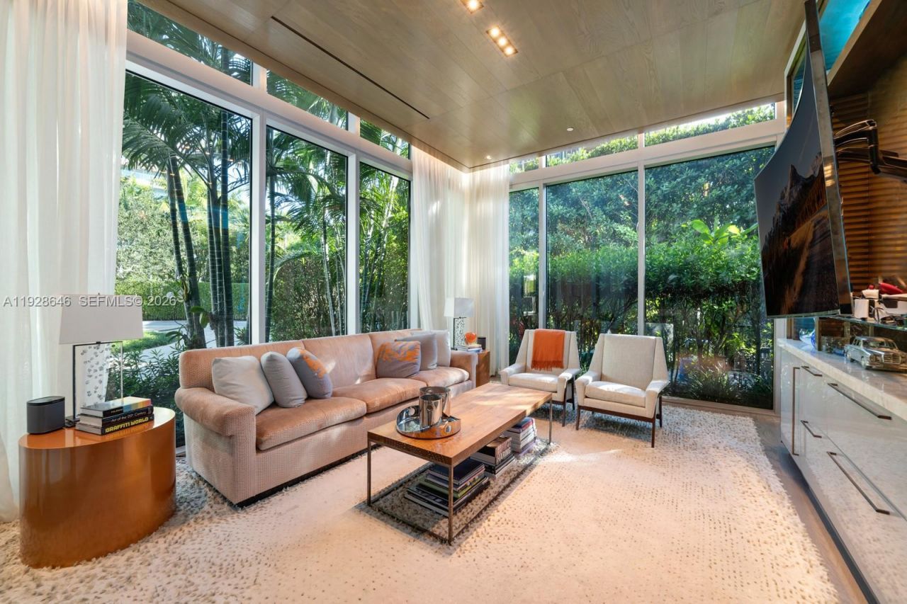 111 Reef Ln , Key Biscayne, FL 33149 Photo