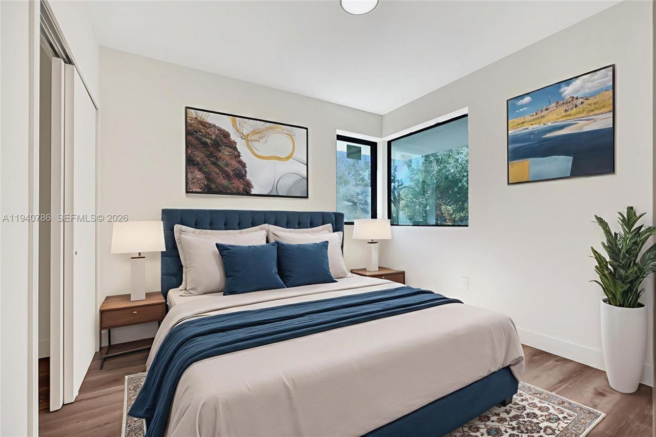 3073 Hibiscus St., Miami, FL 33133 Photo