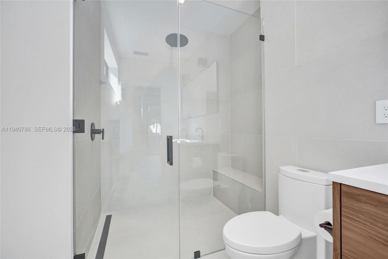 3073 Hibiscus St., Miami, FL 33133 Photo