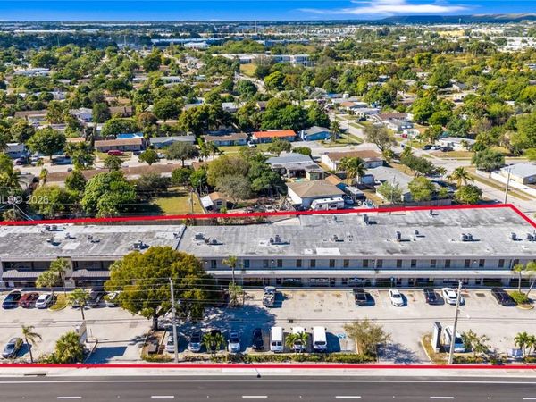 2025 N Dixie Hwy, Pompano Beach, FL 33060