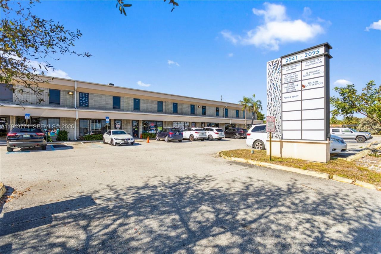 2025 N Dixie Hwy, Pompano Beach, FL 33060 Photo