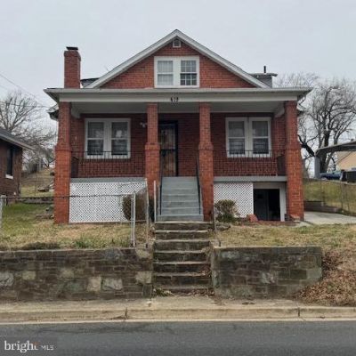 419 Larchmont Avenue, Capitol Heights, MD 20743 Main Photo