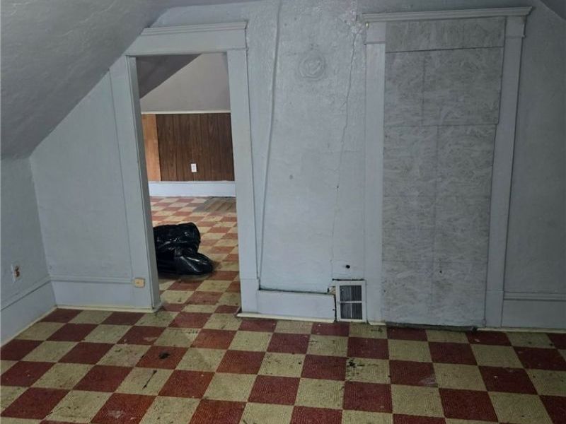 3196 W 46th Street, Cleveland, OH 44102 Photo 9