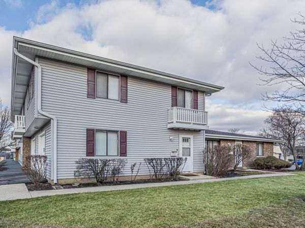 129 Millbrook Lane, Unit 129, Schaumburg, IL 60193