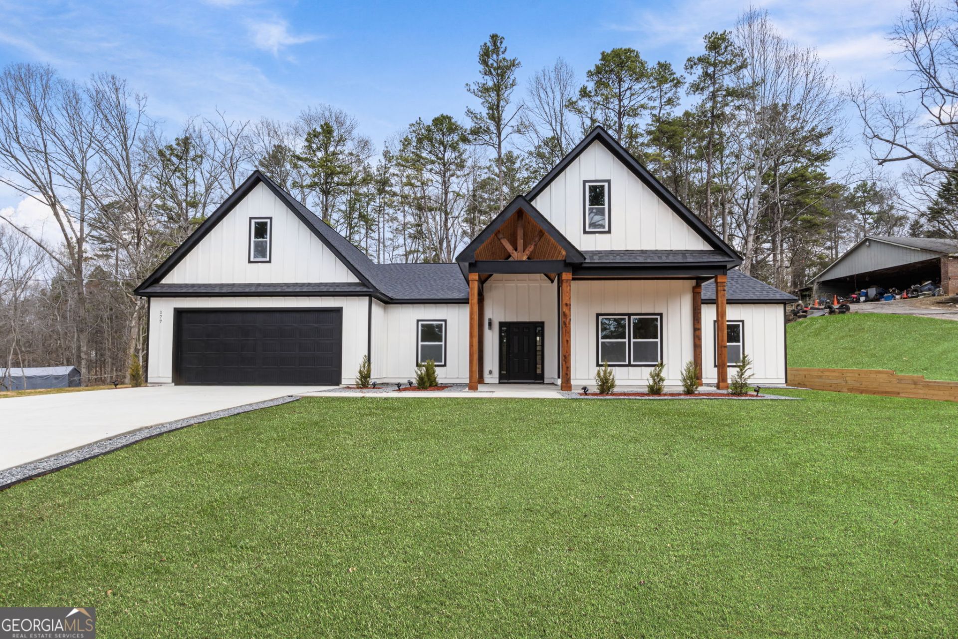 177 Summit Ridge Drive Se, Cartersville, GA 30120 Main Photo