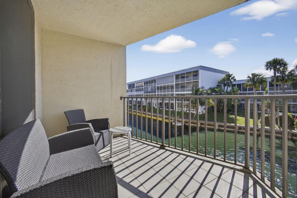 896 N Federal Highway, Unit 225, Lantana, FL 33462 Photo