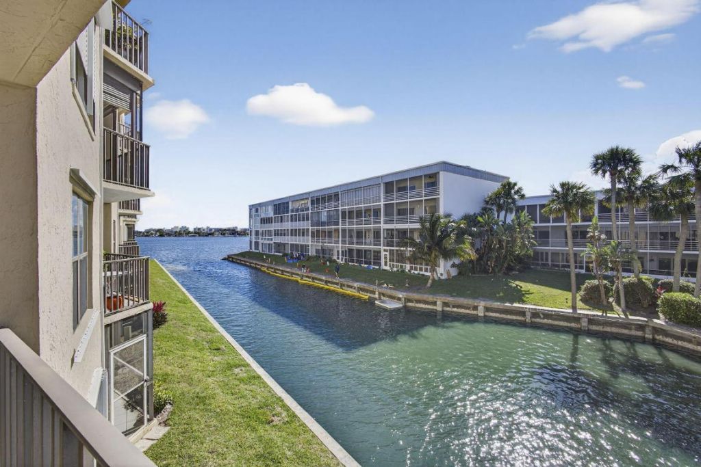 896 N Federal Highway, Unit 225, Lantana, FL 33462 Photo