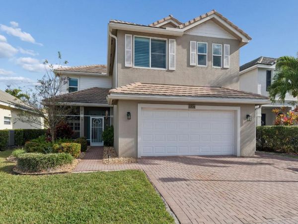 11534 SW Glengarry Court, Port Saint Lucie, FL 34987