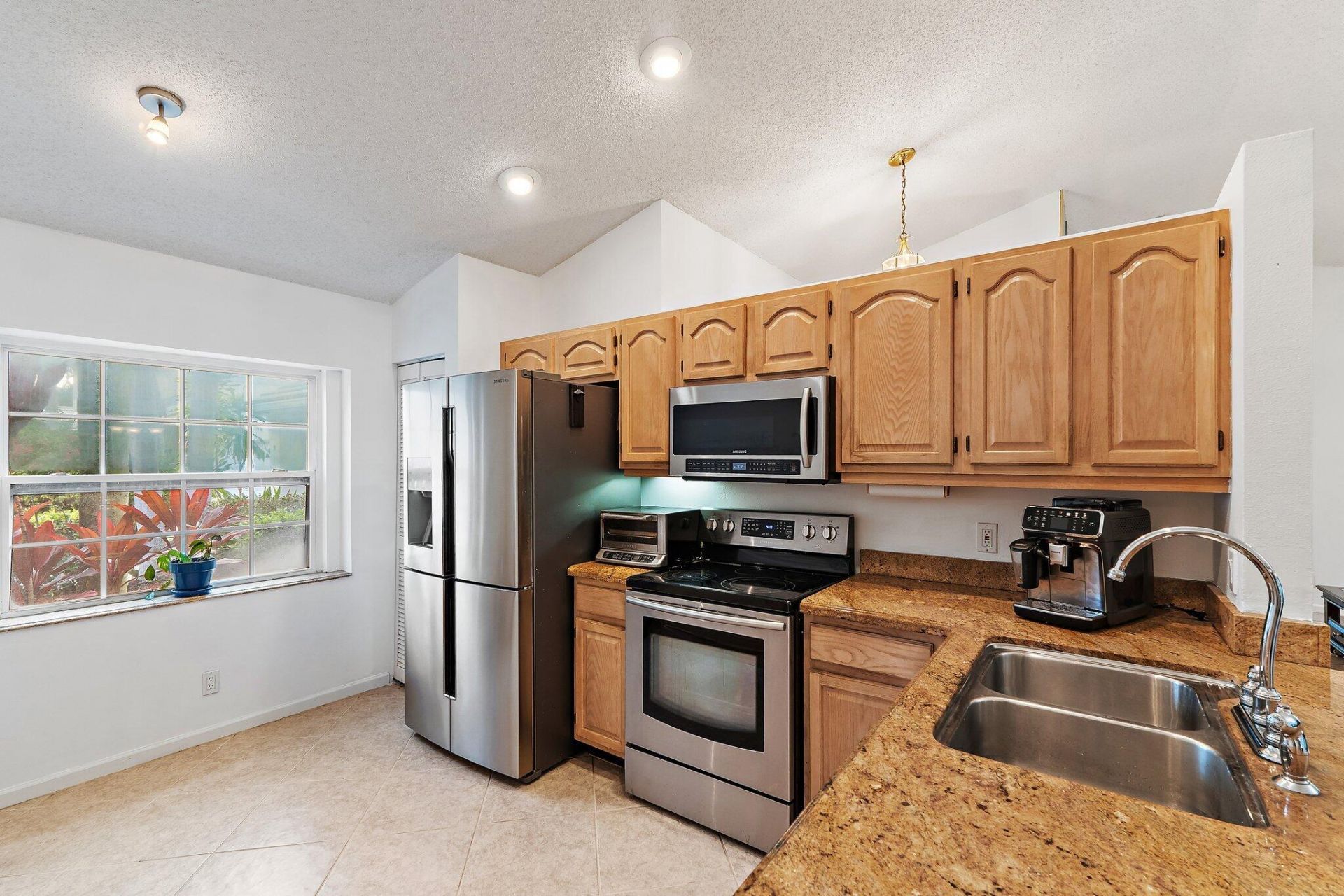 11 Admirals Court, Palm Beach Gardens, FL 33418 Photo