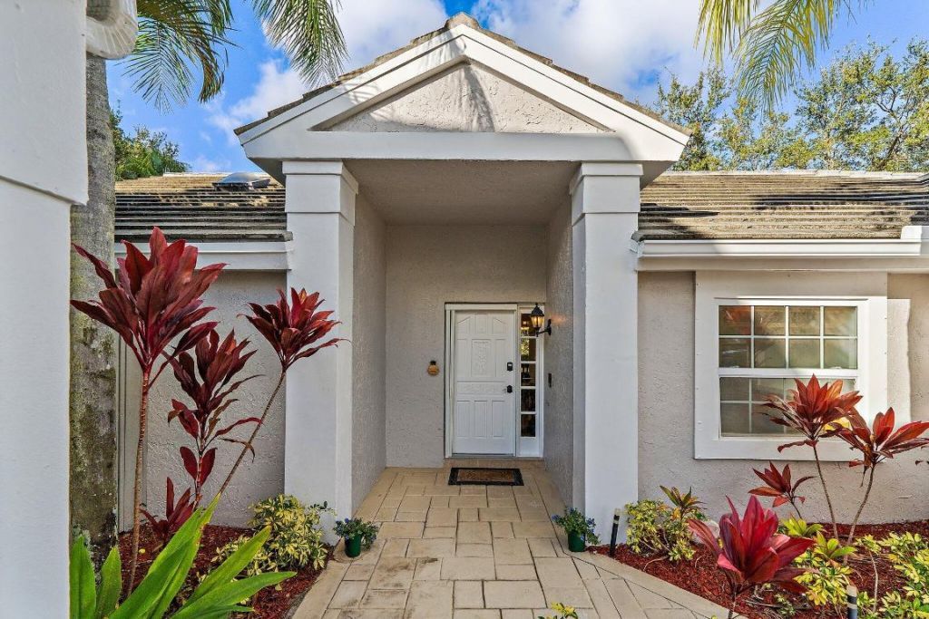 11 Admirals Court, Palm Beach Gardens, FL 33418 Photo