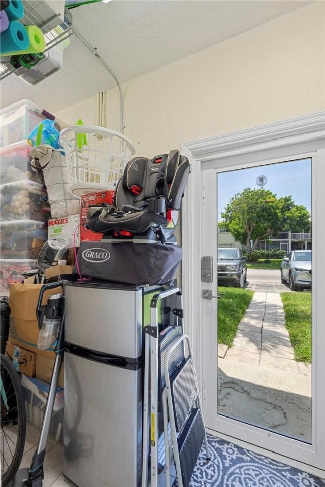 2755 NE 28th Ave, Unit A4, Lighthouse Point, FL 33064 Photo