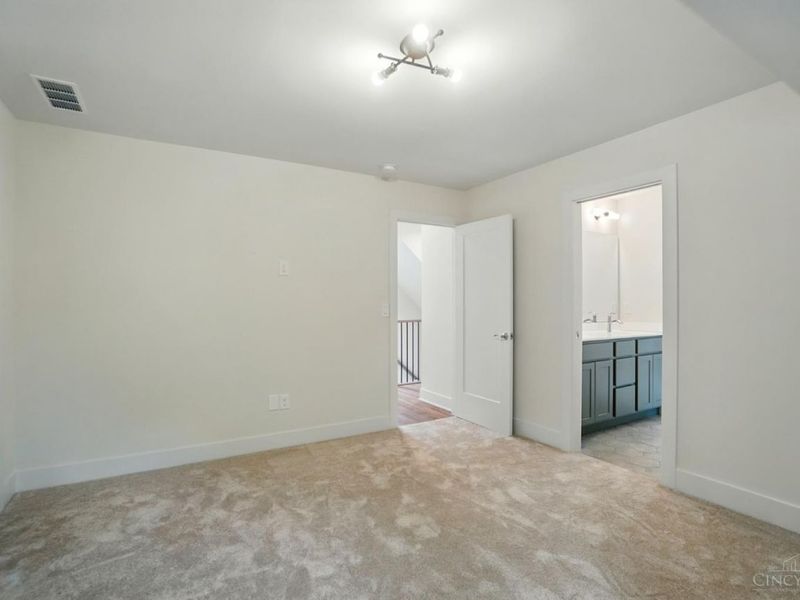 3550 Linwood Avenue, Cincinnati, OH 45226 Photo 38