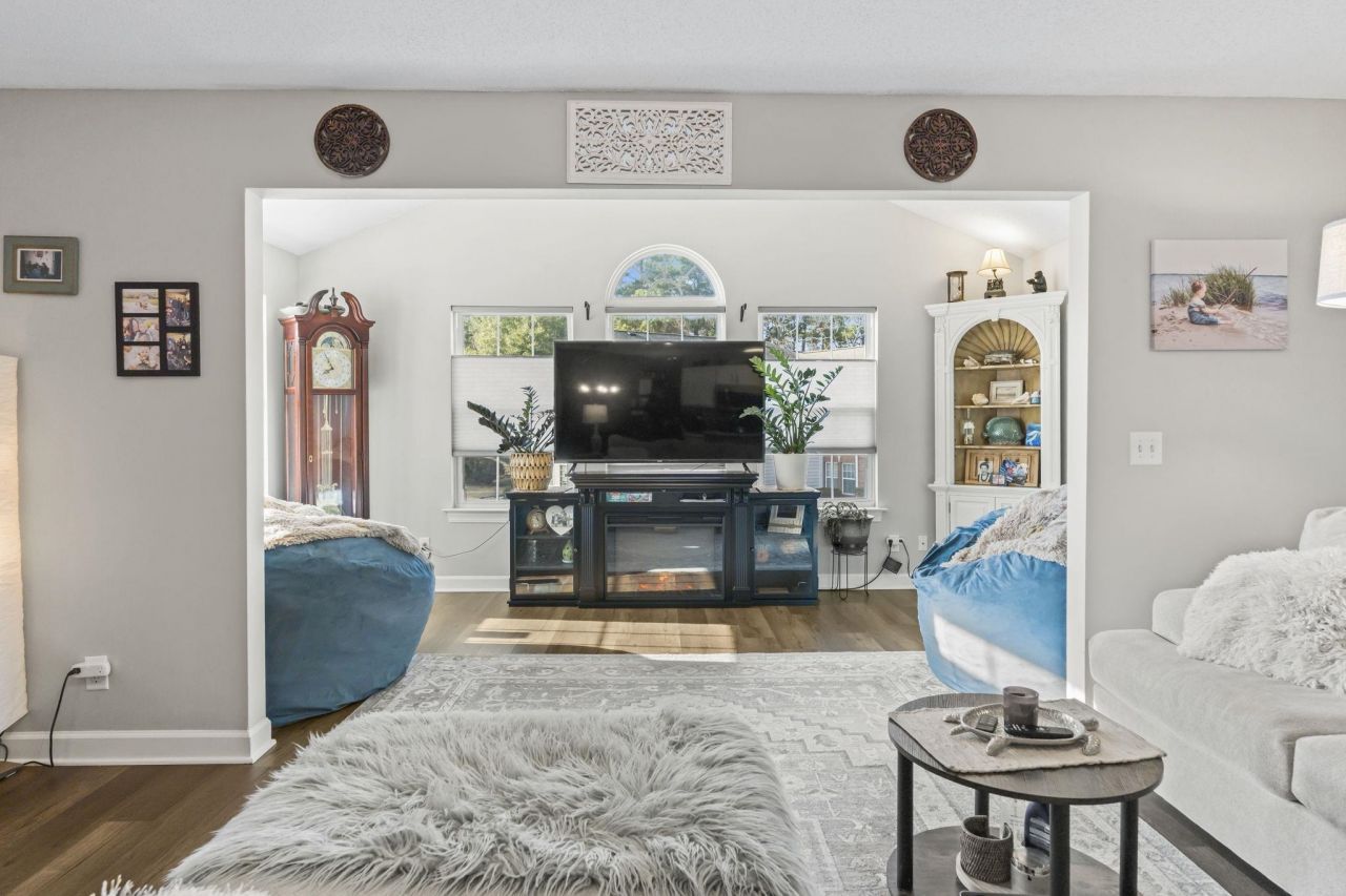 4383 Daphne Ln. Photo 16