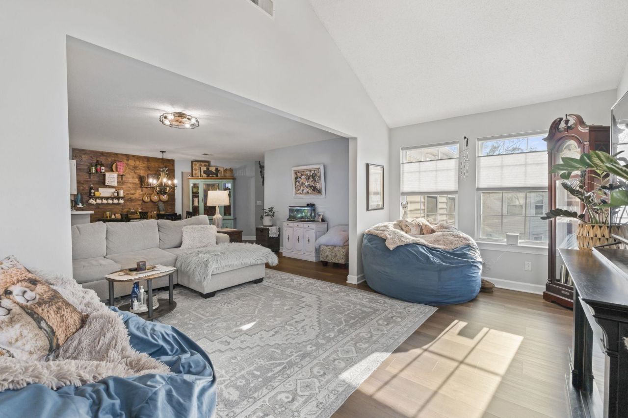 4383 Daphne Ln. Photo 18