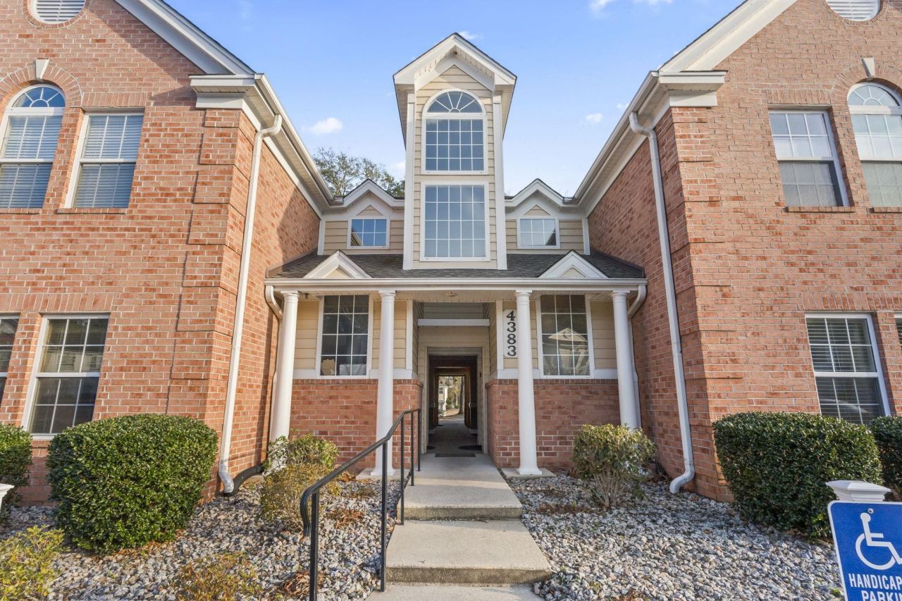 4383 Daphne Ln. Photo 4