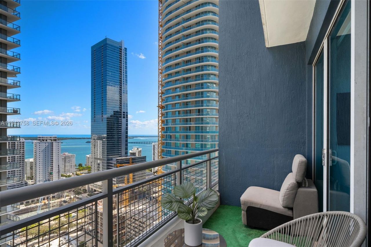 60 SW 13th St , Unit 2812, Miami, FL 33130 Photo