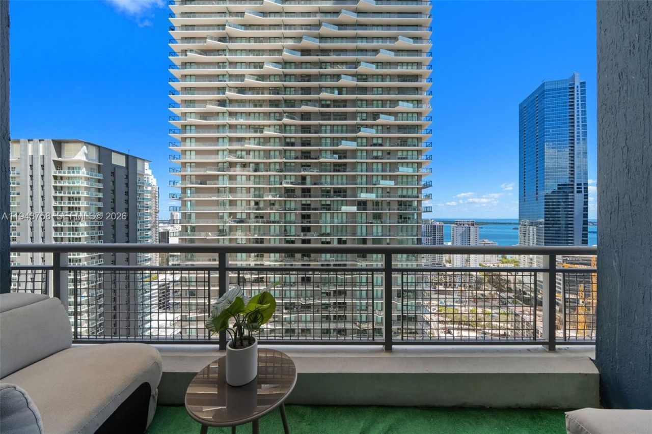 60 SW 13th St , Unit 2812, Miami, FL 33130 Photo