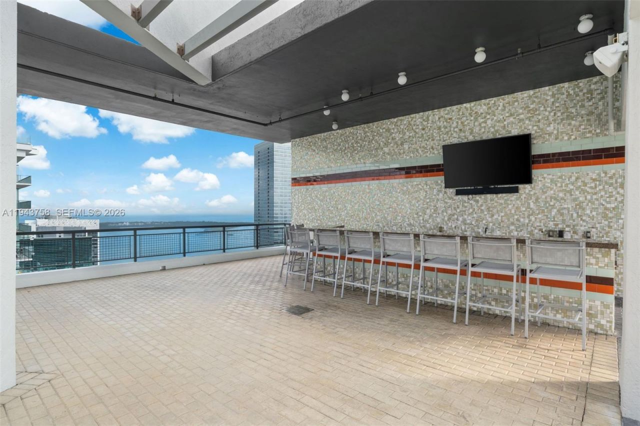 60 SW 13th St , Unit 2812, Miami, FL 33130 Photo