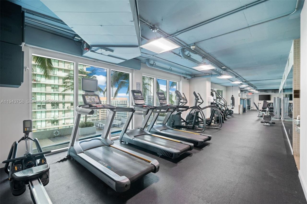 60 SW 13th St , Unit 2812, Miami, FL 33130 Photo