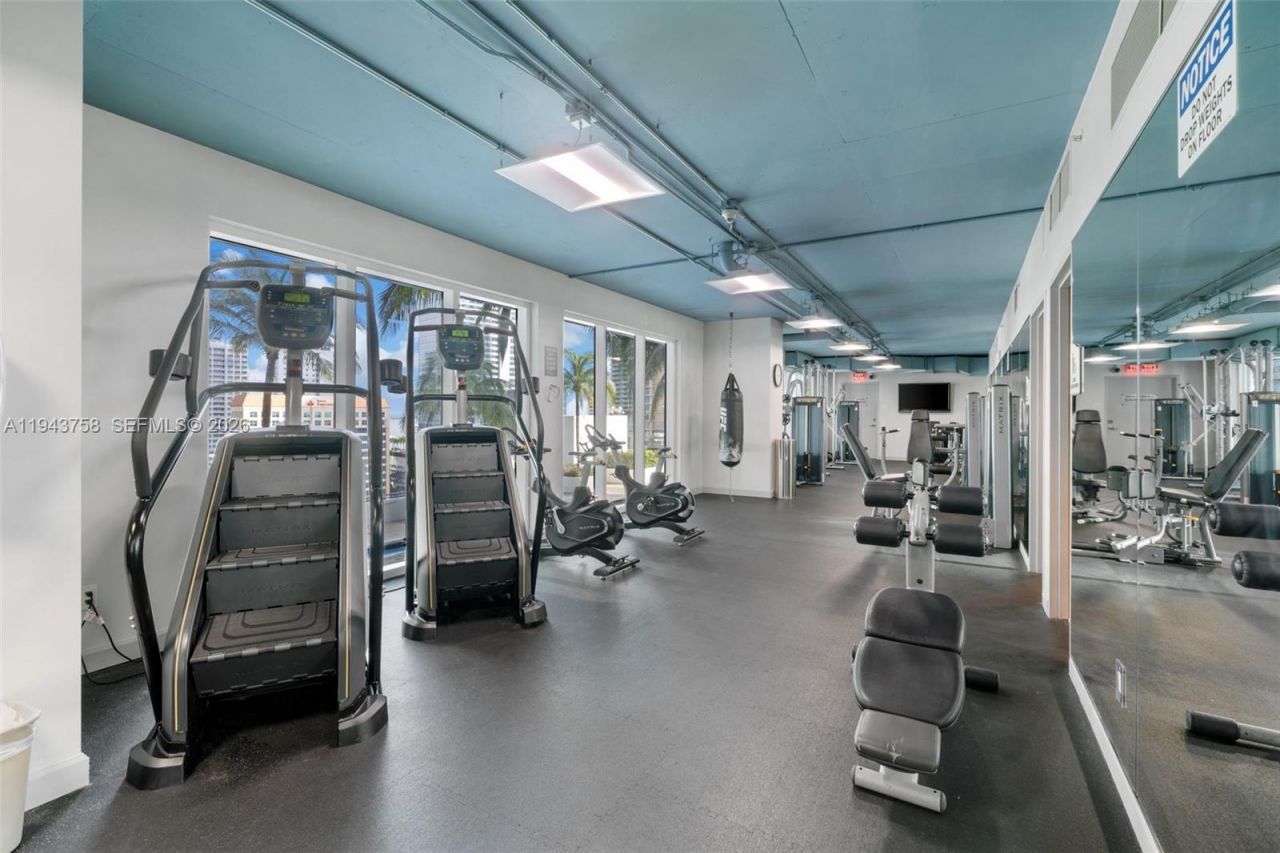 60 SW 13th St , Unit 2812, Miami, FL 33130 Photo